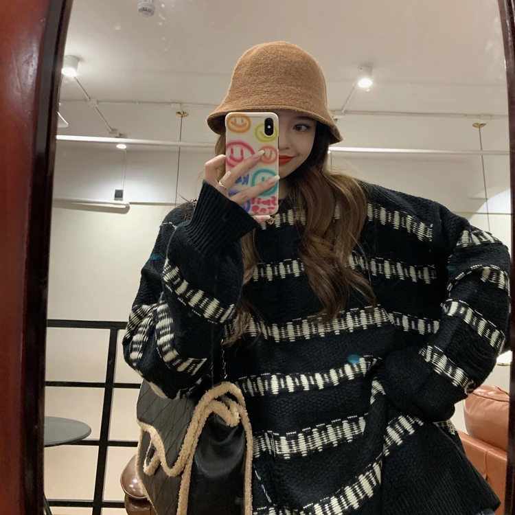 Winter 2020 New Korean Style Chic Hipster Stripe Loose Fit Round Neck Long-sleeve Knitwear Sweater
Winter 2020 New Korean Style Chic Hipster Stripe Loose Fit Round Neck Long-sleeve Knitwear Sweater