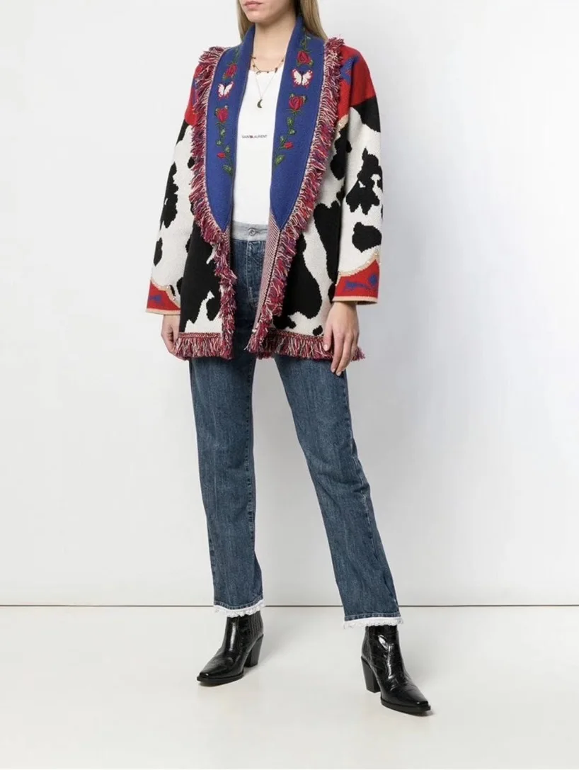 Wavsiyier patchwork sweater women 2021 winter embroidery belt print sweater cardigan coat female boho woolen cotton thick knitte 
Wavsiyier patchwork sweater women 2021 winter embroidery belt print sweater cardigan coat female boho woolen cotton thick knitte