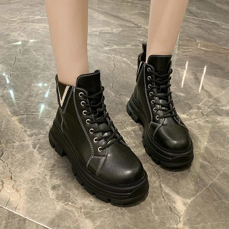 Women Boots Winter Plus Velvet Warmth Round Toe Short Tube Heel Tooling Boots Solid Color Polyurethane Platform Ankle Boots 2021
Women Boots Winter Plus Velvet Warmth Round Toe Short Tube Heel Tooling Boots Solid Color Polyurethane Platform Ankle Boots 2021