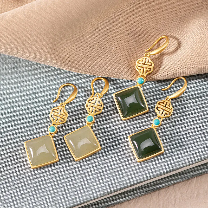 jinwateryu S925 sterling silver retro personality temperament ladies classic earrings
jinwateryu S925 sterling silver retro personality temperament ladies classic earrings