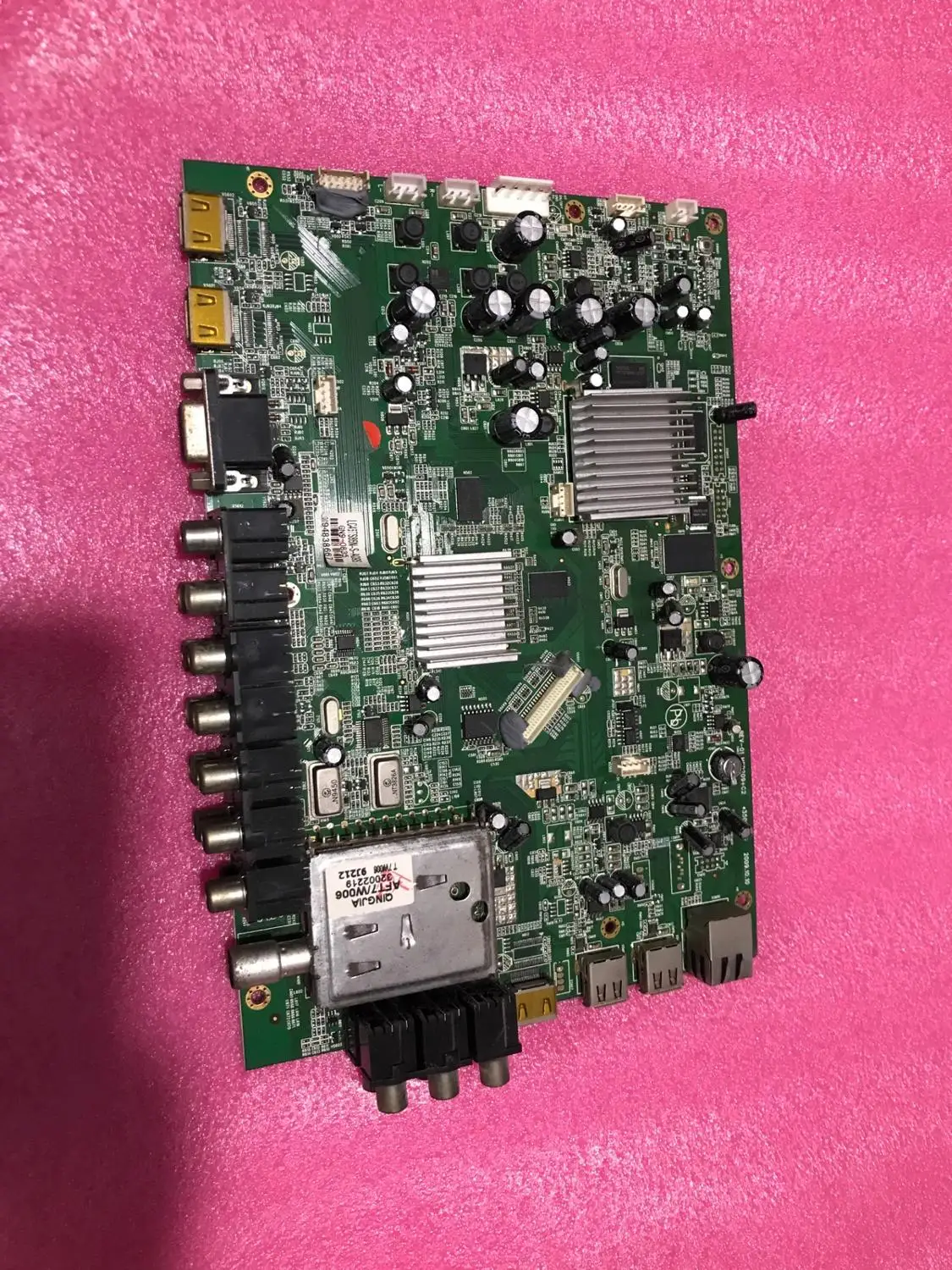 Оригинальная материнская плата Kangjia LC46TS86N MSD209 C2 35014475 экран LTA460HA09
Оригинальная материнская плата Kangjia LC46TS86N MSD209 C2 35014475 экран LTA460HA09