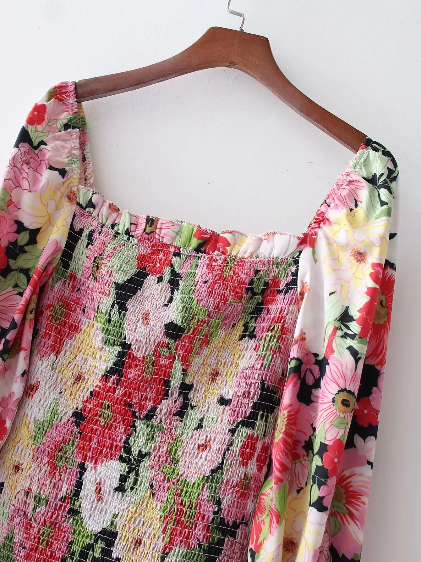 Vintage Women Square Collar Long Sleeve Fashion Floral Women's Flared Sleeve Slim Dress Waist Mini Chic Female Dresses
Vintage Women Square Collar Long Sleeve Fashion Floral Women's Flared Sleeve Slim Dress Waist Mini Chic Female Dresses