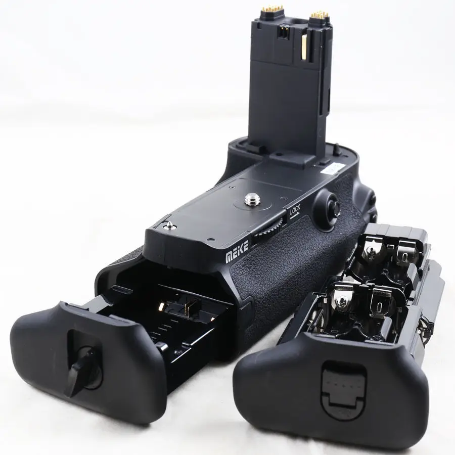 meike MK-5DSR Vertical Battery Grip hand pack holder For canon 5Ds 5DSR 5D III camera as BG-E11
meike MK-5DSR Vertical Battery Grip hand pack holder For canon 5Ds 5DSR 5D III camera as BG-E11
