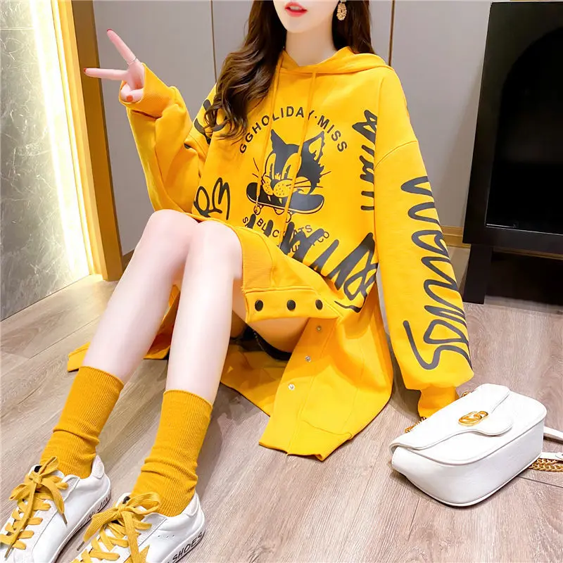New 2021 Graffiti Hooded Sweater Autumn And Winter Korean Loose Middle Women Long Hoodie Button Split Plush Thickened Coat Oodji
New 2021 Graffiti Hooded Sweater Autumn And Winter Korean Loose Middle Women Long Hoodie Button Split Plush Thickened Coat Oodji