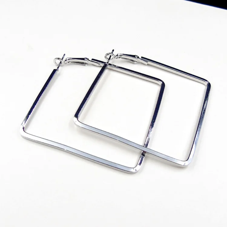 European and American trend fashion alloy Korean big exaggeration nightclub Square Circle Earrings female pendant accessories
European and American trend fashion alloy Korean big exaggeration nightclub Square Circle Earrings female pendant accessories