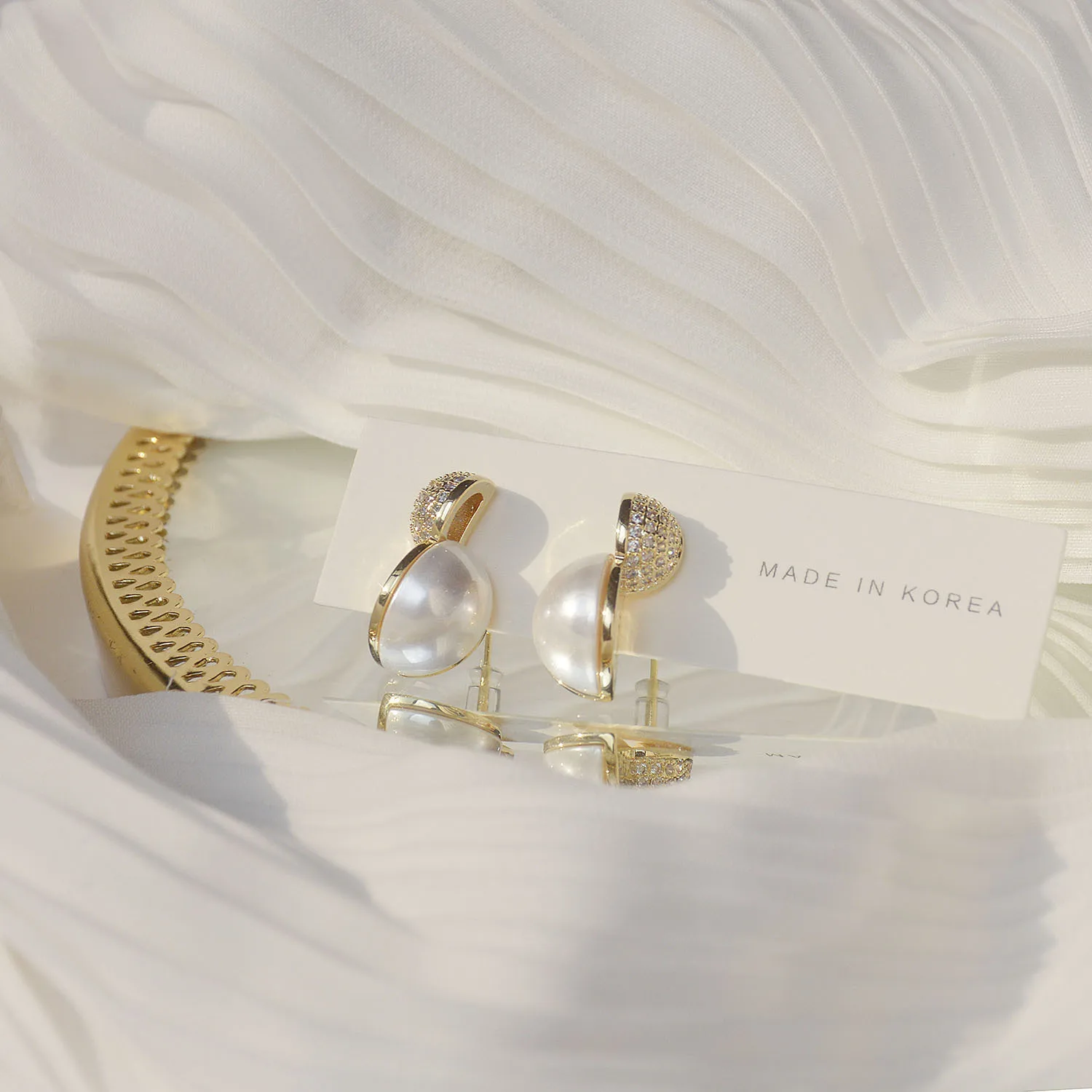 Romantic 14K Gold Plated Geometric Stud Earrings Japanese&Korea Delicate Jewelry Zircon Pearl Earrings 
Romantic 14K Gold Plated Geometric Stud Earrings Japanese&Korea Delicate Jewelry Zircon Pearl Earrings