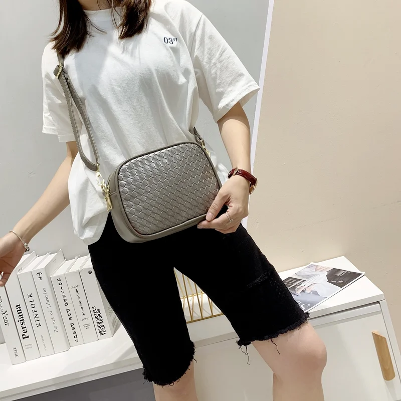 2021 New Women's Designer Bag Women Double-pocket Single Shoulder Messenger Bag Women's Small Square Bag Clutch Purse Handbags
2021 New Women's Designer Bag Women Double-pocket Single Shoulder Messenger Bag Women's Small Square Bag Clutch Purse Handbags