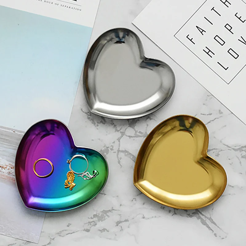 3 Pcs/Set Heart Shaped Jewelry Plate Metal Tray Storage Ornaments Tray Home Decoration Earrings Hairpin Jewelry Dish
3 Pcs/Set Heart Shaped Jewelry Plate Metal Tray Storage Ornaments Tray Home Decoration Earrings Hairpin Jewelry Dish