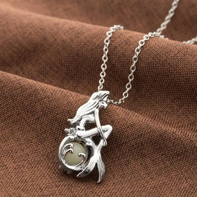 Multicolor Luminous Moonstone Pendant Mermaid Woman Necklace Fashion Personality Charm Jewelry Accessories
Multicolor Luminous Moonstone Pendant Mermaid Woman Necklace Fashion Personality Charm Jewelry Accessories