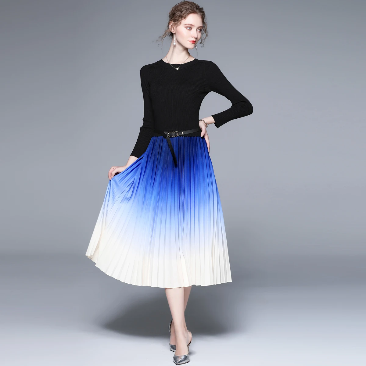 Women Spring Elegant Knitt Sweater Dress Female Designer Gradient Color Party Robe High Quality Vintage Pleated Dresses Vestidos
Women Spring Elegant Knitt Sweater Dress Female Designer Gradient Color Party Robe High Quality Vintage Pleated Dresses Vestidos