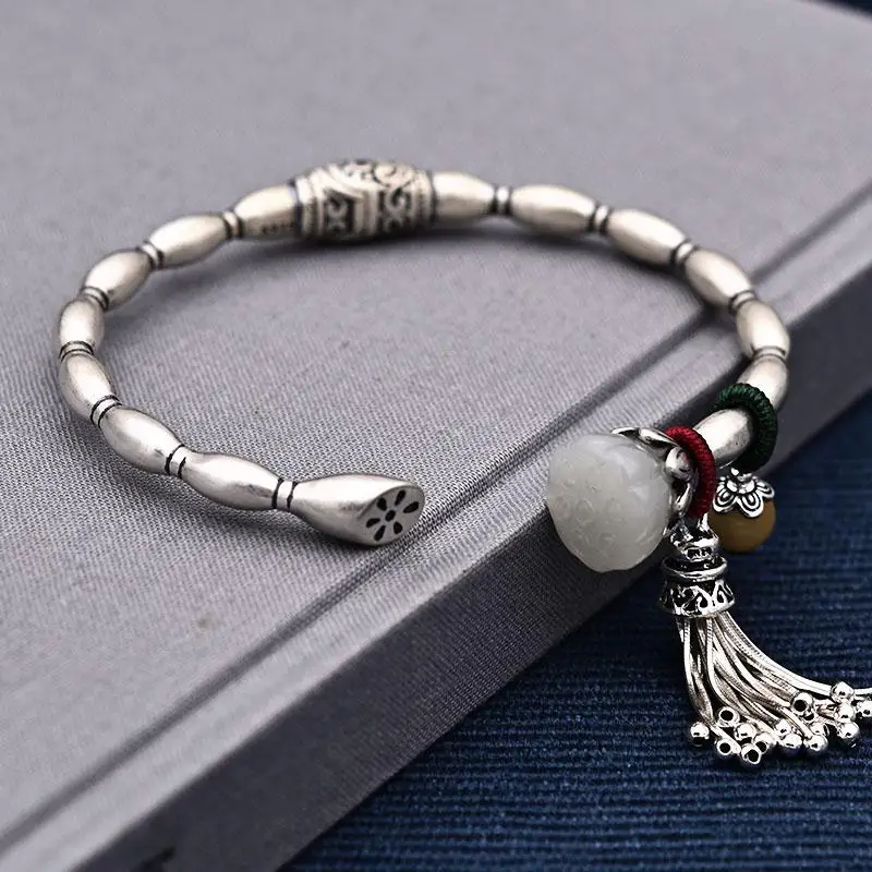 S925 Silver Bracelet for Women Fashion Ornament Solid Open Handmade Silver Vintage Hetian Jade Lotus Root Bracelet Silver Bracel
S925 Silver Bracelet for Women Fashion Ornament Solid Open Handmade Silver Vintage Hetian Jade Lotus Root Bracelet Silver Bracel