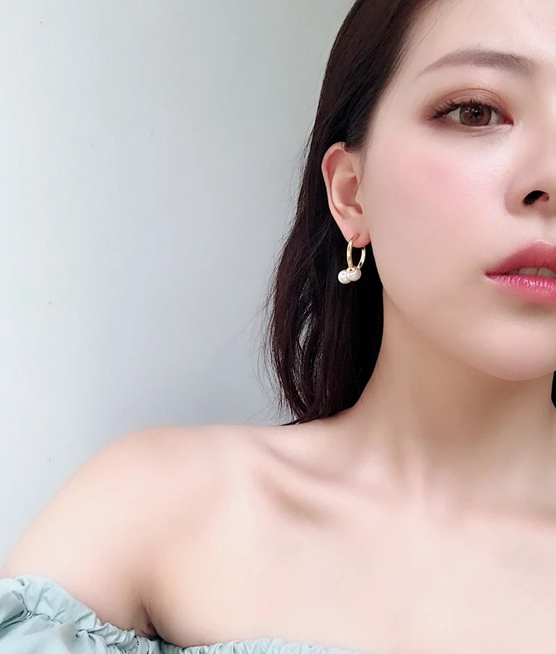 2020 Women's Earrings Vintage Imitation Pearl EarringsFor Women Accessories Fashion Simple Round Geometric Earrings Jewelry
2020 Women's Earrings Vintage Imitation Pearl EarringsFor Women Accessories Fashion Simple Round Geometric Earrings Jewelry