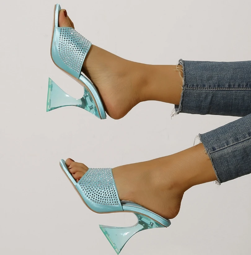 2022 Summer High Heel Sandals Square Toe Sexy Transparent Thick Heel Rhinestone Open Toe Women High Heels Slippers Ladies Pumps
2022 Summer High Heel Sandals Square Toe Sexy Transparent Thick Heel Rhinestone Open Toe Women High Heels Slippers Ladies Pumps