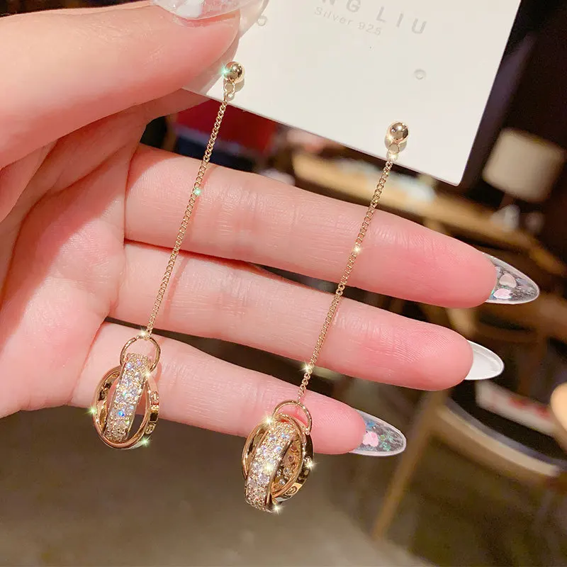 Luxury New 2021 Style High-end Atmosphere Decoration Fashion Earrings For Women Temperament Personality Stud Earring Jerwerly
Luxury New 2021 Style High-end Atmosphere Decoration Fashion Earrings For Women Temperament Personality Stud Earring Jerwerly