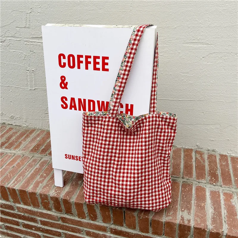 Cotton Double-sided Women Shoulder Bag Retro Plaid Floral Stitching Ladies Canvas Shopping Bag Large Capacity Girl Tote Handbags
Cotton Double-sided Women Shoulder Bag Retro Plaid Floral Stitching Ladies Canvas Shopping Bag Large Capacity Girl Tote Handbags