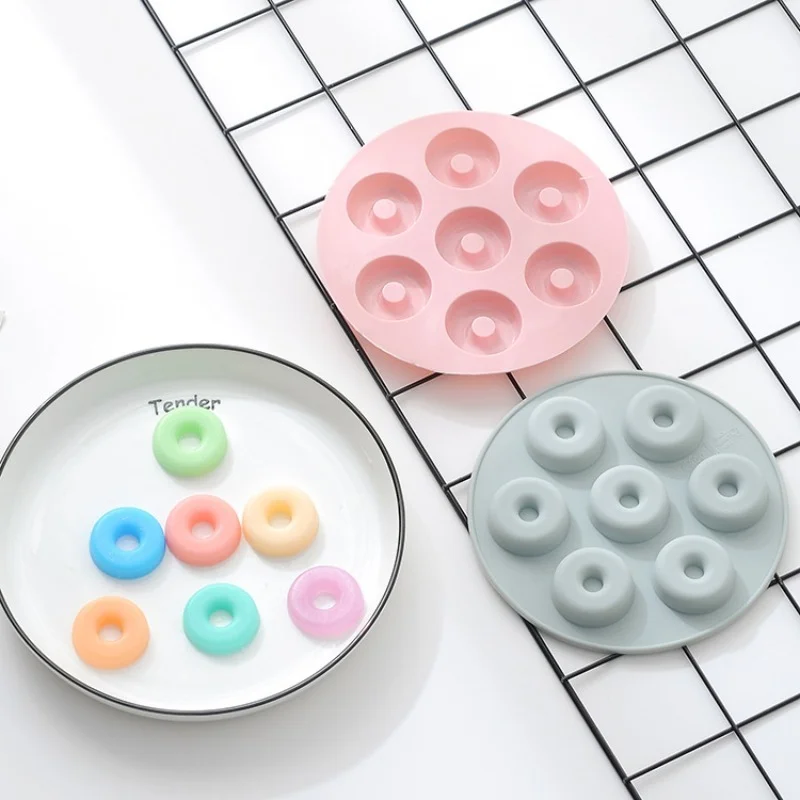 New Silicone Chocolate Mold Chocolate Baking Tools Non-stick Silicone Cake Mold Jelly and Candy Mold 3D Mold DIY Best
New Silicone Chocolate Mold Chocolate Baking Tools Non-stick Silicone Cake Mold Jelly and Candy Mold 3D Mold DIY Best