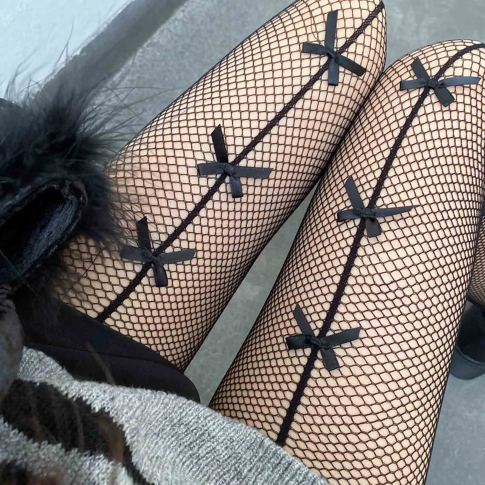 Transparent Bow Lattice Thigh Stitching Stockings Womens Sexy Lace Pantyhose Exotic Apparel Stockings Women Collant Femme
Transparent Bow Lattice Thigh Stitching Stockings Womens Sexy Lace Pantyhose Exotic Apparel Stockings Women Collant Femme