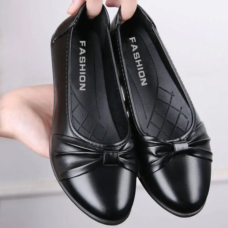 2021 summer new Korean leisure shoes mother shoes pedal lazy shoes women's shoes 
2021 summer new Korean leisure shoes mother shoes pedal lazy shoes women's shoes