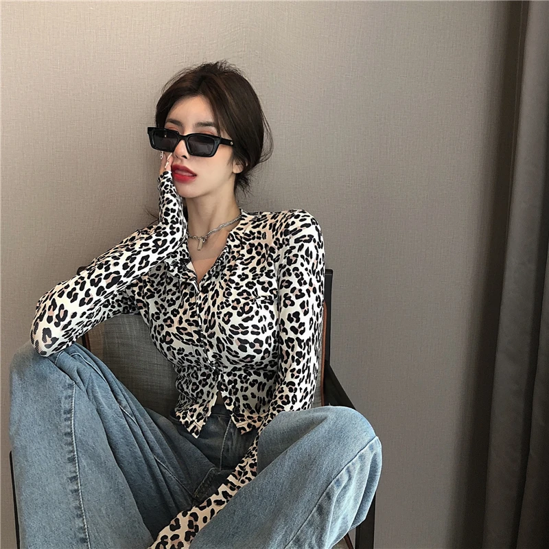 WOMENGAGA Long Sleeve Slim Leopard Printed Hot Girl Sexy Cardigan Autumn Fashion Open Navel Shirt Women UBMP
WOMENGAGA Long Sleeve Slim Leopard Printed Hot Girl Sexy Cardigan Autumn Fashion Open Navel Shirt Women UBMP