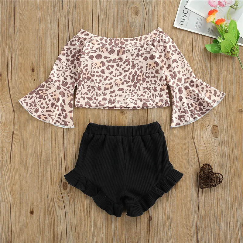 2021 baby Girl\u2019s T-shirt and Shorts Set Fashion Leopard Trumpet Sleeve Tops and Solid Color Short Pants
2021 baby Girl\u2019s T-shirt and Shorts Set Fashion Leopard Trumpet Sleeve Tops and Solid Color Short Pants