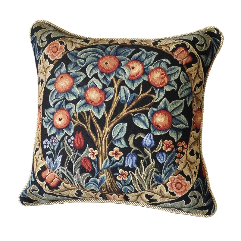 Чехол для подушки в средневековом стиле
Чехол для подушки в средневековом стиле
