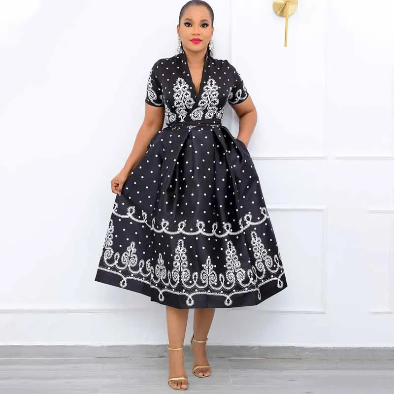 Women Autumn Dress 2021 Vintage Dashiki Floral Print Ankara Dresses Nigerian Fashion Formal Plus Size Robe Female clothing
Women Autumn Dress 2021 Vintage Dashiki Floral Print Ankara Dresses Nigerian Fashion Formal Plus Size Robe Female clothing
