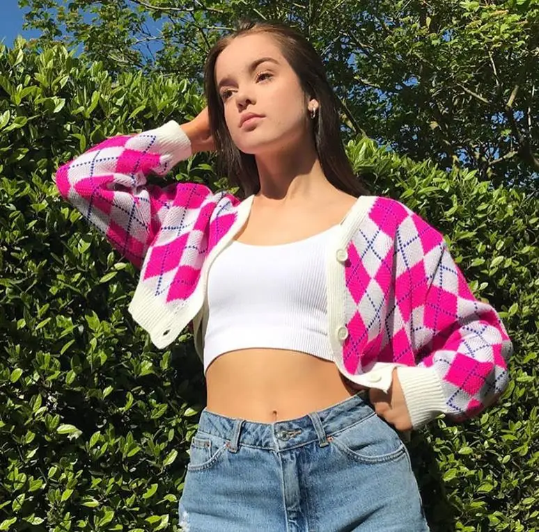 Y2K Vintage Spring Fall Women Argyle Pattern Crop Top Loose Long Sleeve V-neck Single-breasted Cardigan Pockets Streetwear Coat
Y2K Vintage Spring Fall Women Argyle Pattern Crop Top Loose Long Sleeve V-neck Single-breasted Cardigan Pockets Streetwear Coat