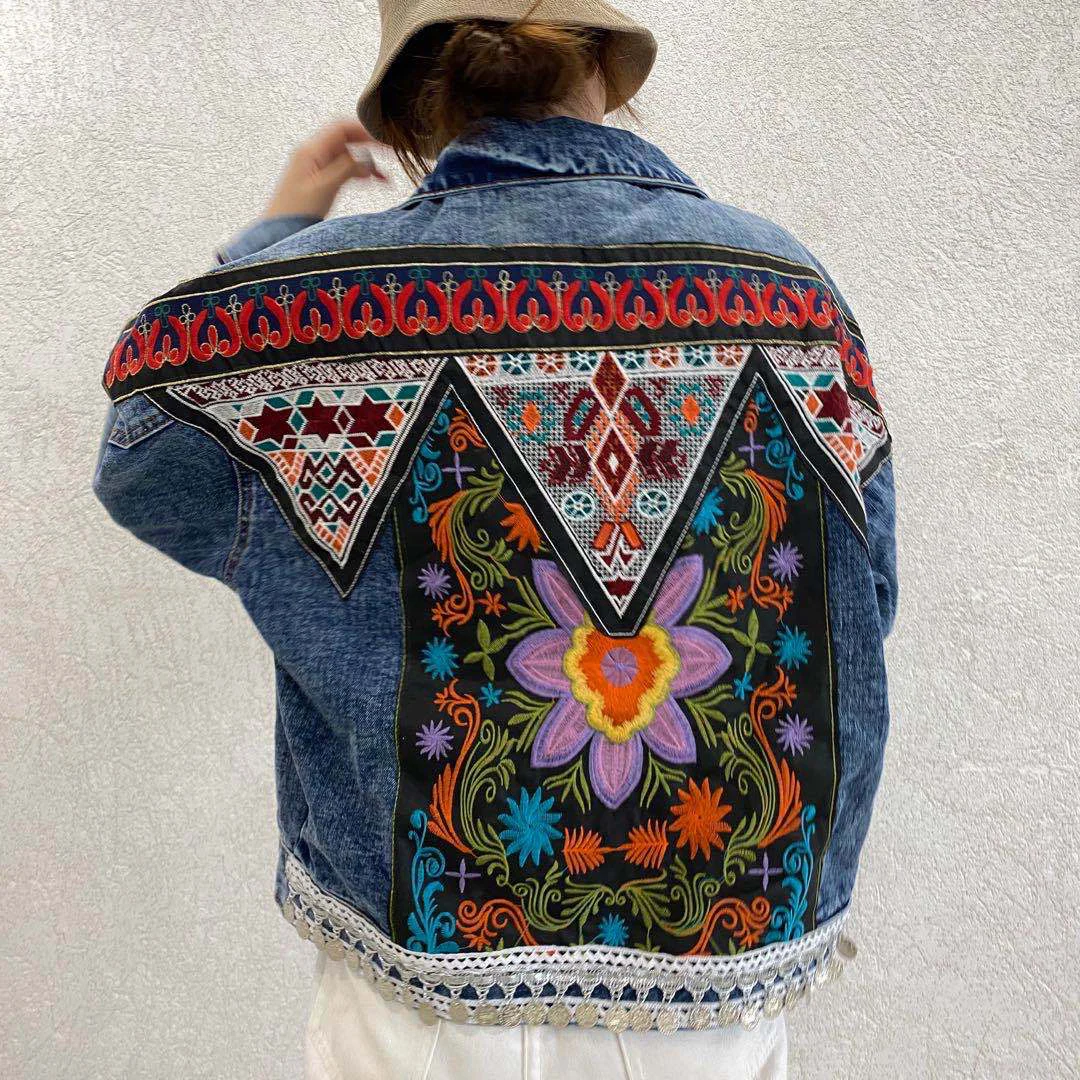 Женская джинсовая куртка, с цветочной вышивкой, в этническом стиле, большого размера
Женская джинсовая куртка, с цветочной вышивкой, в этническом стиле, большого размера
