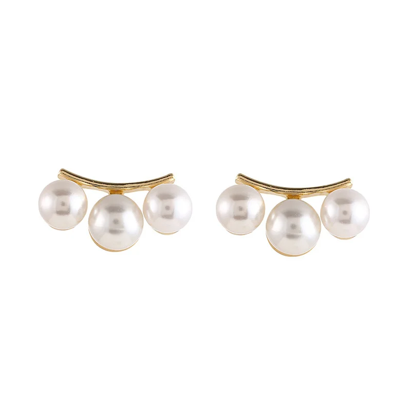 Personality Trend Simple Geometric Shape Imitation Pearl Stud Earrings Korea Women Girl Fashion Creative Small Ear Clip Jewelry 
Personality Trend Simple Geometric Shape Imitation Pearl Stud Earrings Korea Women Girl Fashion Creative Small Ear Clip Jewelry