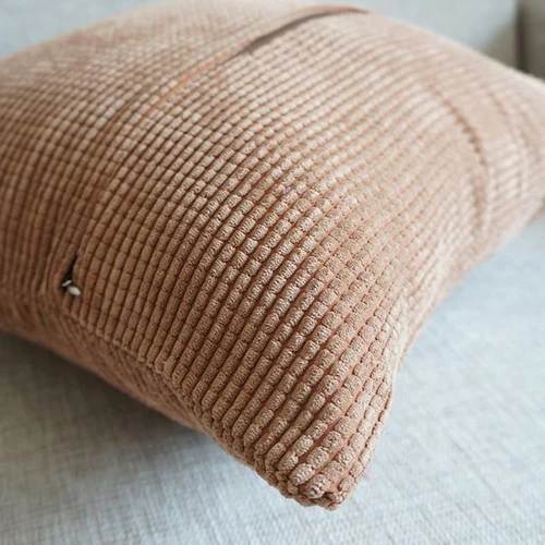 43x 43cm Soft Solid Velvet Pillow Cases Cushion Cover Luxury Square Decorative Pillow Covers For Sofa Bed Car Home Throw Pillows
43x 43cm Soft Solid Velvet Pillow Cases Cushion Cover Luxury Square Decorative Pillow Covers For Sofa Bed Car Home Throw Pillows