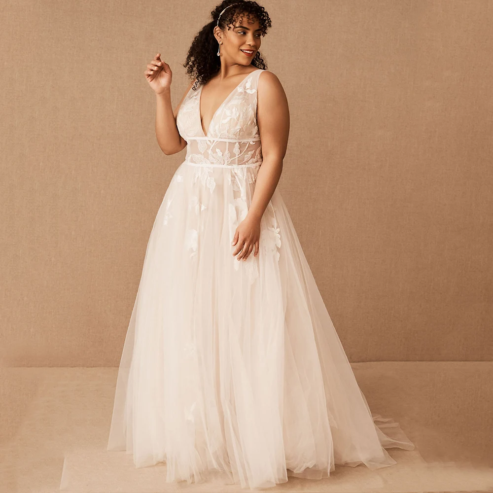 Plus Size Tulle Cap Sleeve Robe De Mariée V Neck A Line Sweep Train Wedding Gown Vintage Bridal Dresses Custom Made
Plus Size Tulle Cap Sleeve Robe De Mariée V Neck A Line Sweep Train Wedding Gown Vintage Bridal Dresses Custom Made