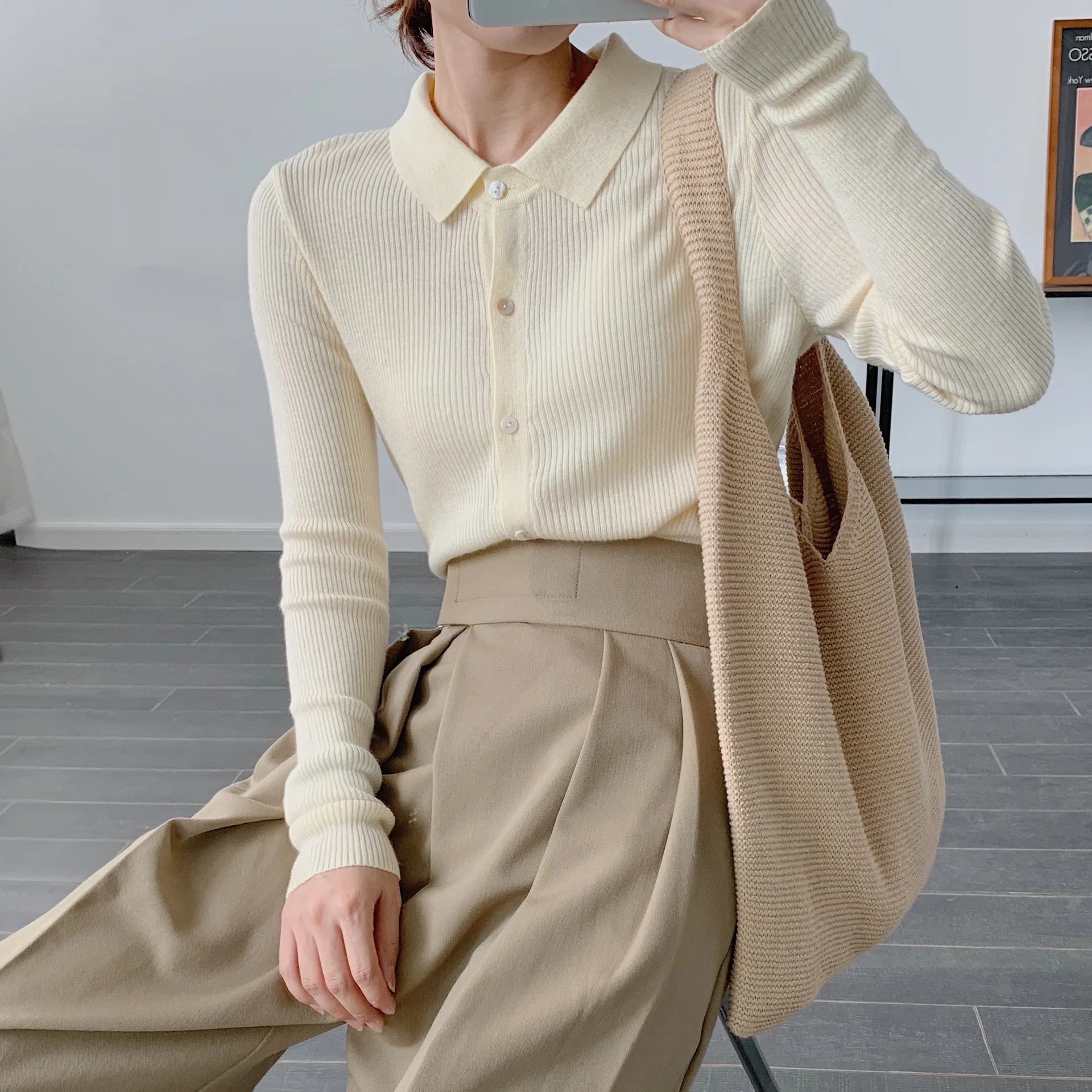 Women's Knitted Shirt Polo Color 2021 Spring Knitted Cardigan Korean Fashion Clothes Long Sleeve Tops Base Shirt Coat
Women's Knitted Shirt Polo Color 2021 Spring Knitted Cardigan Korean Fashion Clothes Long Sleeve Tops Base Shirt Coat