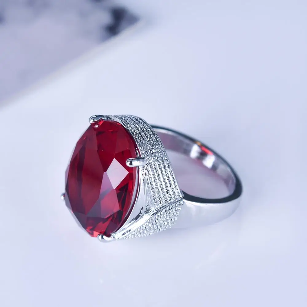 Luxurious Large Oval Sparkling Red CZ Crystal Women Costume Rings Jewelry Engagement Wedding Ring for Brides
Luxurious Large Oval Sparkling Red CZ Crystal Women Costume Rings Jewelry Engagement Wedding Ring for Brides