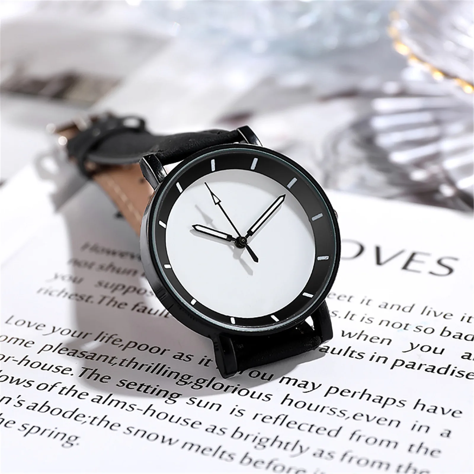 Minimalist Women Watch Luminous Watch Leather Newv Strap Dress Watch Ladies Analog Wristwatch Gift orologio donn dropshipping
Minimalist Women Watch Luminous Watch Leather Newv Strap Dress Watch Ladies Analog Wristwatch Gift orologio donn dropshipping