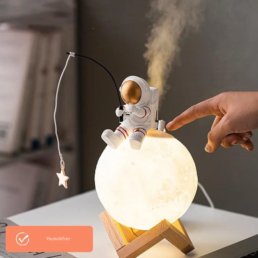 Nordic Astronaut Miniature Decorative Figures Night Light Humidifier Machine Home Decoration Room Accessories Table Ornaments
Nordic Astronaut Miniature Decorative Figures Night Light Humidifier Machine Home Decoration Room Accessories Table Ornaments