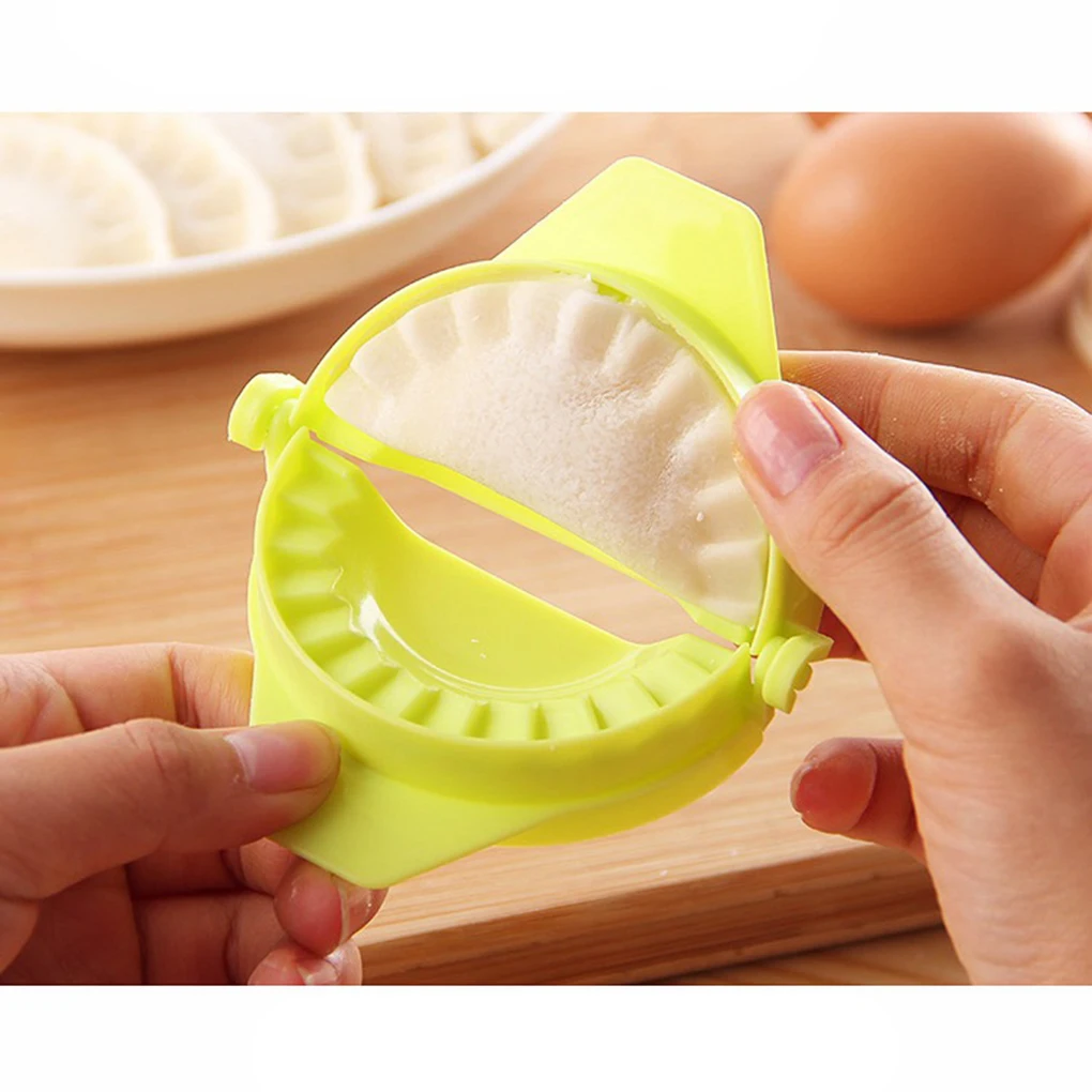 Multifunction Plastic Mould Dumplings Cutter Dumpling Maker Form Wrapper Presser Molds Cooking Pastry Cutter kitchen accessories
Multifunction Plastic Mould Dumplings Cutter Dumpling Maker Form Wrapper Presser Molds Cooking Pastry Cutter kitchen accessories
