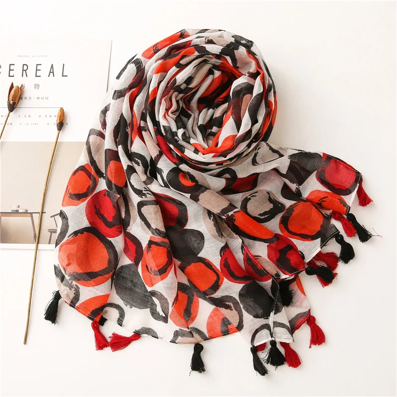 2020 Women Scarf Fashion Flowers Cotton Feeling Brand Viscose Spring Winter Warm Scarves Hijabs Beach Pashmina Foulard Bandana
2020 Women Scarf Fashion Flowers Cotton Feeling Brand Viscose Spring Winter Warm Scarves Hijabs Beach Pashmina Foulard Bandana