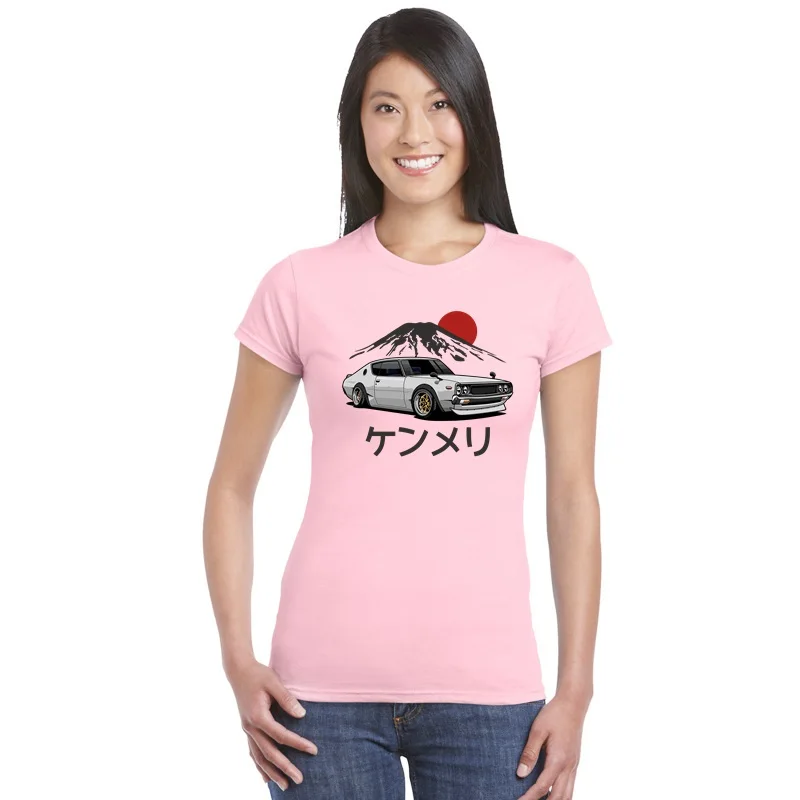 Фото Женская футболка с рисунком автомобилей стильная изображением машин в японском
