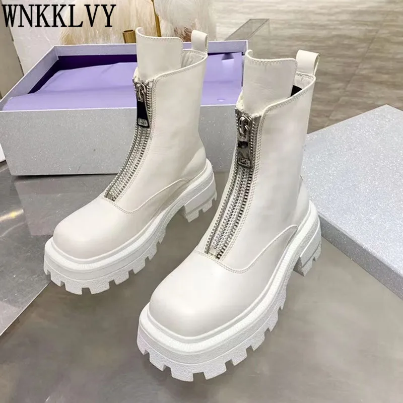 Chunky Heel Thick Sole Martin Boots Women Real Leather Front Zip Platform Ankle Botas Handsome Motorcycle Short Boots For Ladies
Chunky Heel Thick Sole Martin Boots Women Real Leather Front Zip Platform Ankle Botas Handsome Motorcycle Short Boots For Ladies