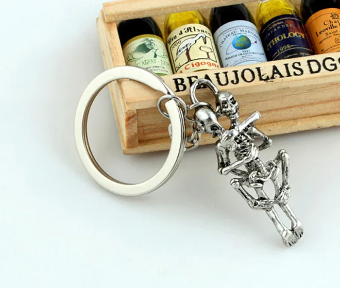 New Forever Love Key Chain Dead to Love Punk Skeleton KeyChain Best Party Gift Key Ring Charm for Men Women Keyring K3146
New Forever Love Key Chain Dead to Love Punk Skeleton KeyChain Best Party Gift Key Ring Charm for Men Women Keyring K3146