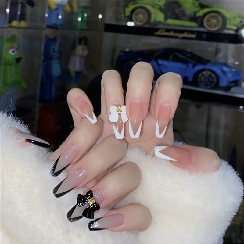 24pcs Black White Bow Fake Nail Patch Glue Type Removable Long Paragraph Fashion Manicure Save Time False Nail Patch TO
24pcs Black White Bow Fake Nail Patch Glue Type Removable Long Paragraph Fashion Manicure Save Time False Nail Patch TO