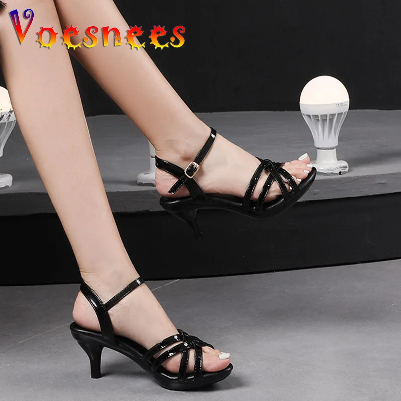 Summer New Women Sandals 2022 Ankle Strap Ladies 6CM Club Thin High Heels Candy Color Female Fashion Party Dress Shoes Size 43
Summer New Women Sandals 2022 Ankle Strap Ladies 6CM Club Thin High Heels Candy Color Female Fashion Party Dress Shoes Size 43