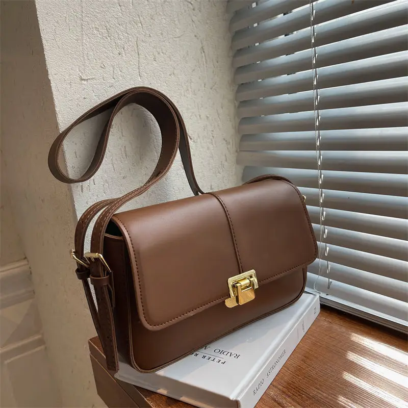 Vintage Women'S Shoulder Strap Handbag Leather Side Bag Small Retro Black Brown Crossbody Bags For Women New 2022 Fashion
Vintage Women'S Shoulder Strap Handbag Leather Side Bag Small Retro Black Brown Crossbody Bags For Women New 2022 Fashion