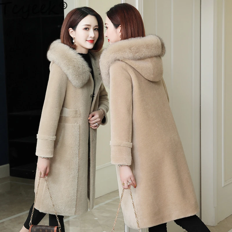 Tcyeek Natural Sheep Shearing Coat Women Clothes 2020 Korean Real Fur Coat Female Jacket Large Fox Fur Hooded Jackets Hiver 1901
Tcyeek Natural Sheep Shearing Coat Women Clothes 2020 Korean Real Fur Coat Female Jacket Large Fox Fur Hooded Jackets Hiver 1901