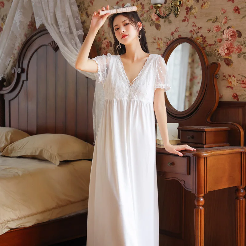 Romantic Long Night Dress Women Cotton Fairy White Sexy Lace Robe Peignoir Victorian Nightgowns Sleep Nightie Princess Sleepwear
Romantic Long Night Dress Women Cotton Fairy White Sexy Lace Robe Peignoir Victorian Nightgowns Sleep Nightie Princess Sleepwear