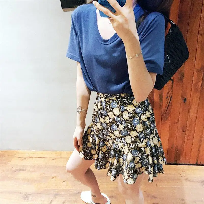 2021 Summer Wrapped Buttock Short Skirt Youth Casual Fashion Women Slim Body Fishtail Skirt Sexy A-word Skirt
2021 Summer Wrapped Buttock Short Skirt Youth Casual Fashion Women Slim Body Fishtail Skirt Sexy A-word Skirt