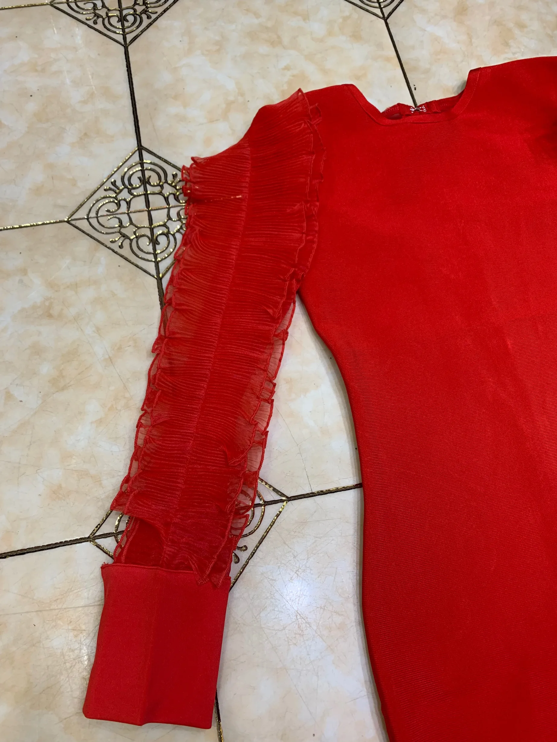 High quality 2020 New Women sexy Red Elegant O-Neck long sleeve Vestidos Celebrity party bandage dress wholesale
High quality 2020 New Women sexy Red Elegant O-Neck long sleeve Vestidos Celebrity party bandage dress wholesale