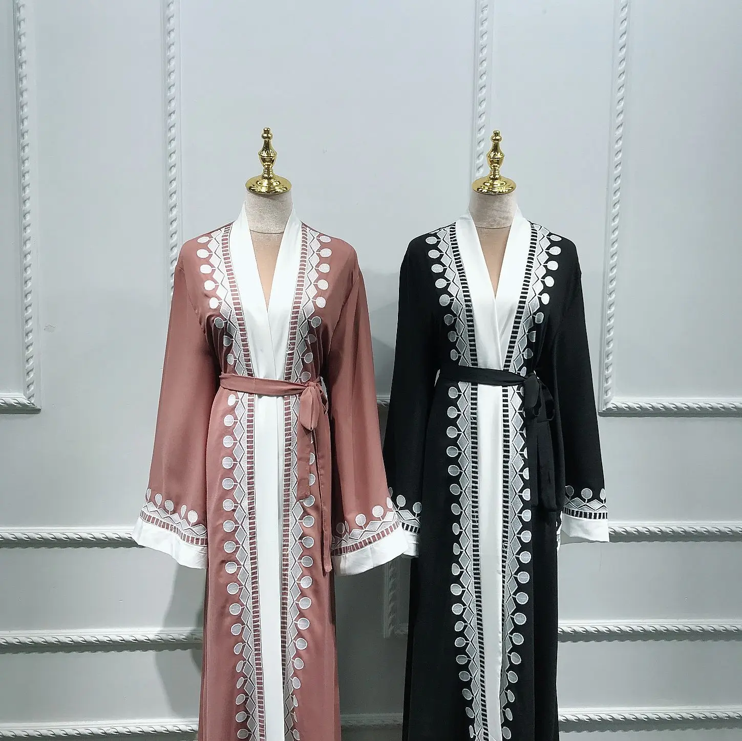 KUCLUT 2021 new high-quality embroidered cardigan robe, Muslim women robe, fashionable and beautiful Muslim dress women Musulman
KUCLUT 2021 new high-quality embroidered cardigan robe, Muslim women robe, fashionable and beautiful Muslim dress women Musulman