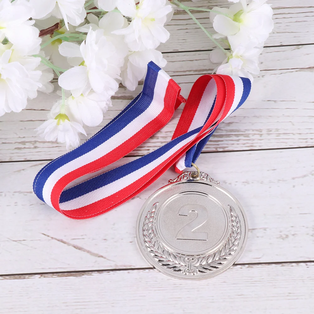 4 Pcs Creative Award Medals Wheat Ears Number Pattern Universal Metal Medals with Lanyard for Sports Worker Competition (Silver)
4 Pcs Creative Award Medals Wheat Ears Number Pattern Universal Metal Medals with Lanyard for Sports Worker Competition (Silver)