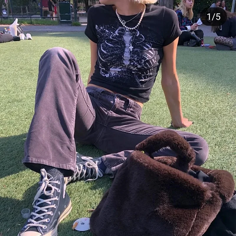 Y2K Aesthetic Gothic Harajuku 90S Vintage Skeleton T-Shirt Graphic Print Crop Top Punk Streetwear Women Summer Grunge Sweat Tee
Y2K Aesthetic Gothic Harajuku 90S Vintage Skeleton T-Shirt Graphic Print Crop Top Punk Streetwear Women Summer Grunge Sweat Tee